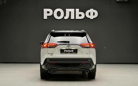 Toyota RAV4, 2021 год, 3 290 000 рублей, 5 фотография