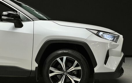 Toyota RAV4, 2021 год, 3 290 000 рублей, 10 фотография