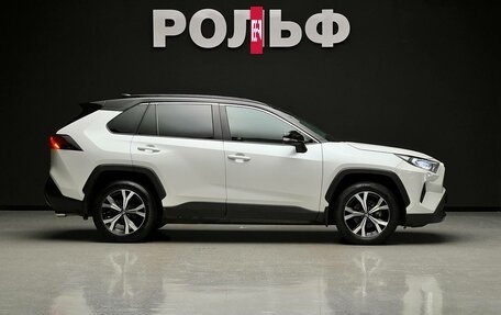 Toyota RAV4, 2021 год, 3 290 000 рублей, 3 фотография