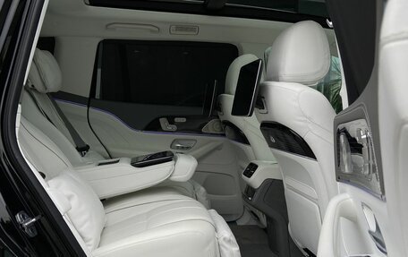 Mercedes-Benz Maybach GLS I, 2021 год, 25 000 000 рублей, 33 фотография