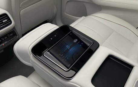 Mercedes-Benz Maybach GLS I, 2021 год, 25 000 000 рублей, 38 фотография