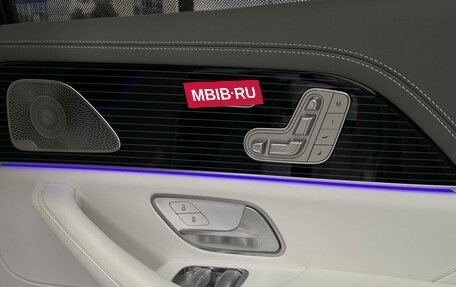 Mercedes-Benz Maybach GLS I, 2021 год, 25 000 000 рублей, 34 фотография