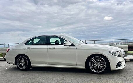 Mercedes-Benz E-Класс, 2018 год, 4 500 000 рублей, 4 фотография