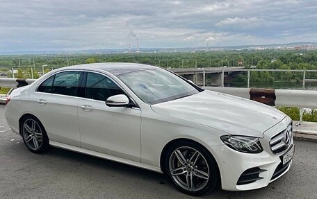 Mercedes-Benz E-Класс, 2018 год, 4 500 000 рублей, 7 фотография