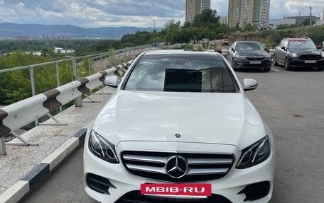 Mercedes-Benz E-Класс, 2018 год, 4 500 000 рублей, 2 фотография