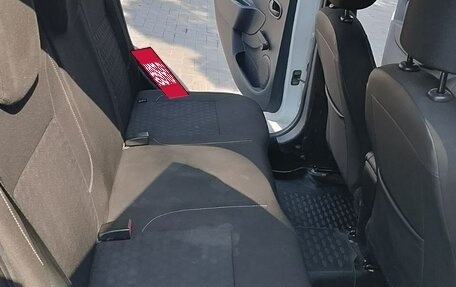 Renault Logan II, 2016 год, 660 000 рублей, 19 фотография