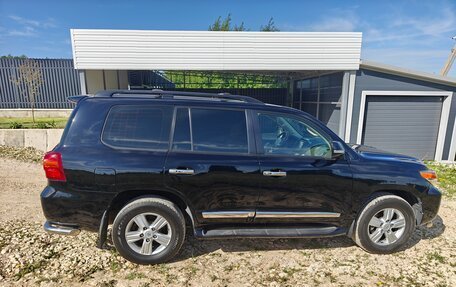 Toyota Land Cruiser 200, 2013 год, 3 700 000 рублей, 3 фотография