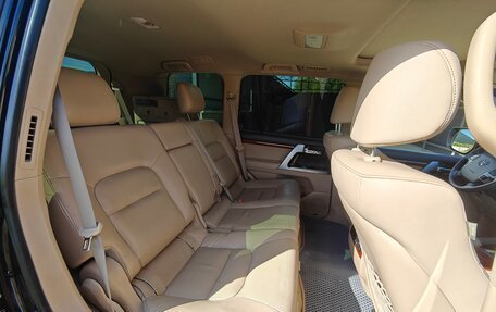 Toyota Land Cruiser 200, 2013 год, 3 700 000 рублей, 7 фотография