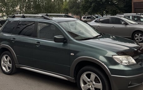 Mitsubishi Outlander III рестайлинг 3, 2005 год, 800 000 рублей, 3 фотография