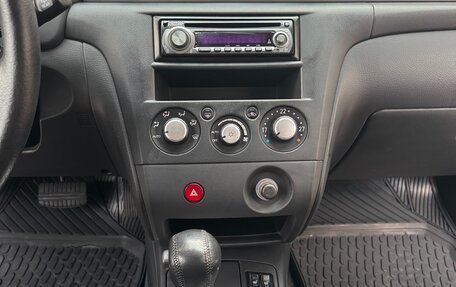 Mitsubishi Outlander III рестайлинг 3, 2005 год, 800 000 рублей, 12 фотография
