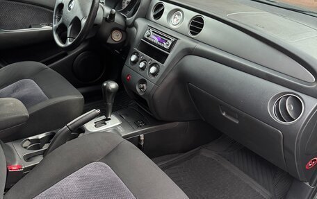 Mitsubishi Outlander III рестайлинг 3, 2005 год, 800 000 рублей, 17 фотография