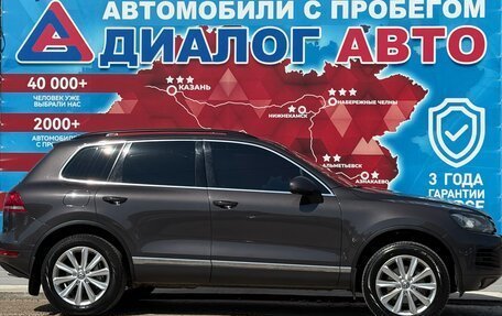 Volkswagen Touareg III, 2011 год, 2 100 000 рублей, 2 фотография