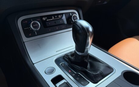 Volkswagen Touareg III, 2011 год, 2 100 000 рублей, 15 фотография