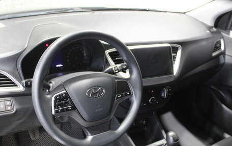 Hyundai Solaris II рестайлинг, 2020 год, 1 215 000 рублей, 5 фотография