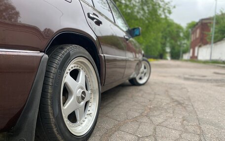 Mercedes-Benz W124, 1990 год, 890 000 рублей, 7 фотография