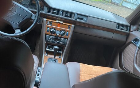 Mercedes-Benz W124, 1990 год, 890 000 рублей, 11 фотография