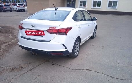 Hyundai Solaris II рестайлинг, 2021 год, 1 700 000 рублей, 7 фотография