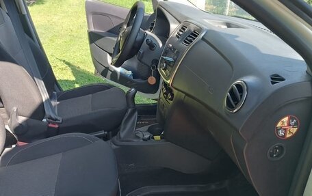 Renault Sandero II рестайлинг, 2020 год, 1 050 000 рублей, 2 фотография