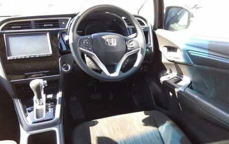 Honda Shuttle II, 2019 год, 1 650 000 рублей, 17 фотография