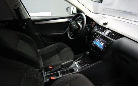 Skoda Octavia, 2017 год, 1 219 000 рублей, 6 фотография