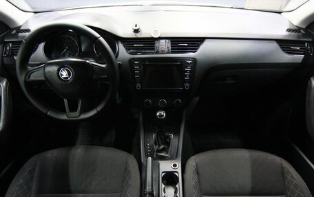 Skoda Octavia, 2017 год, 1 219 000 рублей, 9 фотография