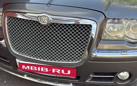 Chrysler 300C II, 2006 год, 2 000 000 рублей, 5 фотография