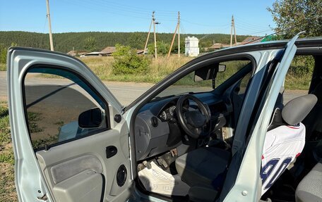 Renault Logan I, 2006 год, 320 000 рублей, 4 фотография
