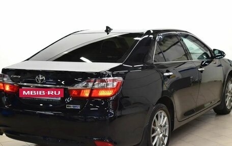 Toyota Camry, 2017 год, 2 340 000 рублей, 4 фотография