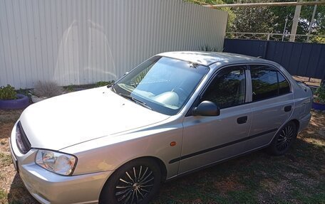 Hyundai Accent II, 2004 год, 450 000 рублей, 3 фотография