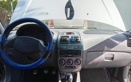 Hyundai Accent II, 2004 год, 450 000 рублей, 15 фотография