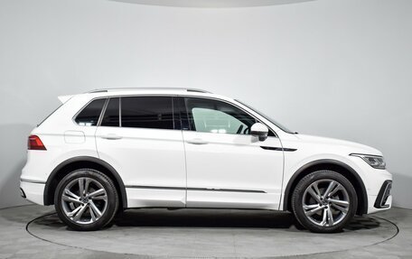 Volkswagen Tiguan II, 2021 год, 3 290 000 рублей, 4 фотография
