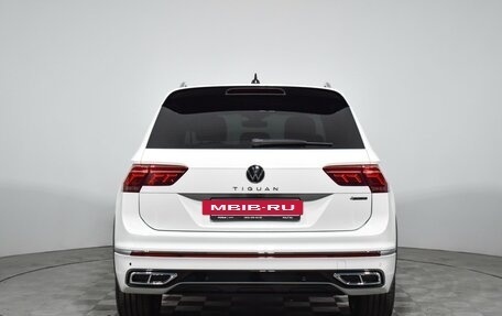 Volkswagen Tiguan II, 2021 год, 3 290 000 рублей, 6 фотография