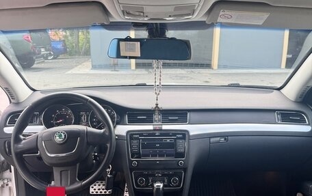 Skoda Superb III рестайлинг, 2013 год, 880 000 рублей, 5 фотография