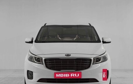 KIA Carnival III, 2017 год, 2 521 000 рублей, 2 фотография