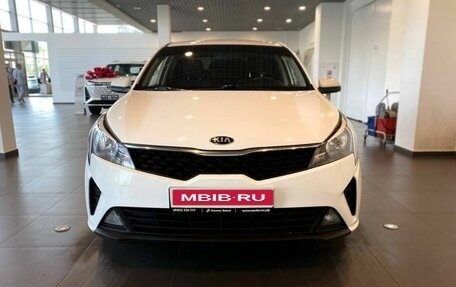 KIA Rio IV, 2021 год, 1 790 000 рублей, 8 фотография