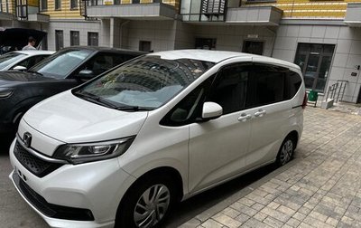 Honda Freed II, 2019 год, 1 999 999 рублей, 1 фотография