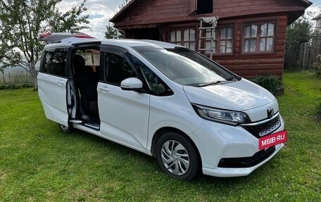 Honda Freed II, 2019 год, 1 999 999 рублей, 4 фотография