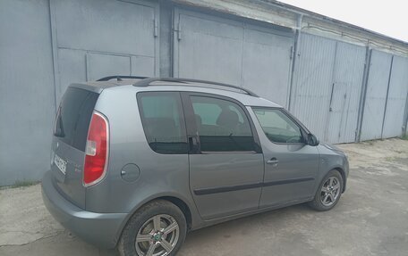 Skoda Roomster, 2011 год, 650 000 рублей, 5 фотография
