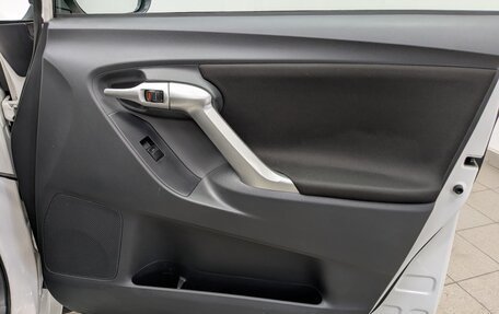 Toyota Verso I, 2012 год, 1 350 000 рублей, 15 фотография