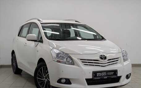 Toyota Verso I, 2012 год, 1 350 000 рублей, 26 фотография