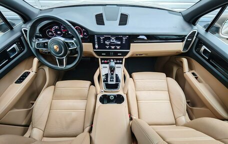 Porsche Cayenne III, 2018 год, 5 997 000 рублей, 10 фотография