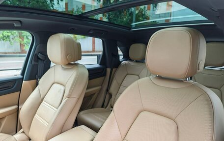 Porsche Cayenne III, 2018 год, 5 997 000 рублей, 17 фотография