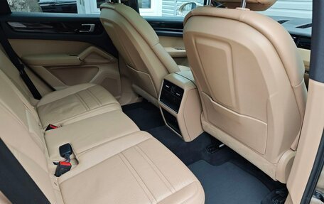 Porsche Cayenne III, 2018 год, 5 997 000 рублей, 21 фотография