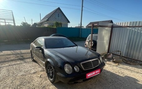 Mercedes-Benz CLK-Класс, 2001 год, 340 000 рублей, 1 фотография