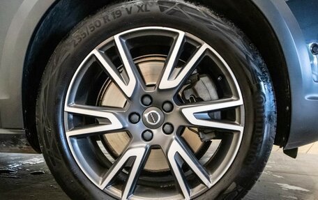Volvo V90 Cross Country I рестайлинг, 2018 год, 2 875 000 рублей, 19 фотография