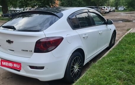 Chevrolet Cruze II, 2011 год, 710 000 рублей, 3 фотография