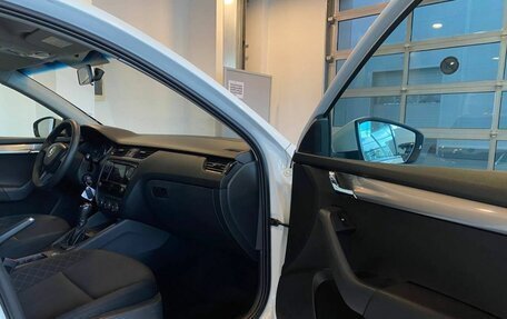 Skoda Octavia, 2018 год, 1 300 000 рублей, 24 фотография