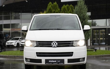 Volkswagen Caravelle T5, 2014 год, 1 425 000 рублей, 2 фотография