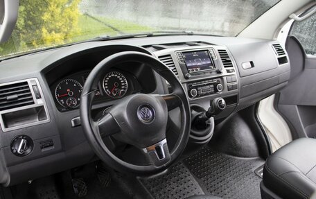 Volkswagen Caravelle T5, 2014 год, 1 425 000 рублей, 9 фотография
