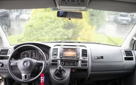 Volkswagen Caravelle T5, 2014 год, 1 425 000 рублей, 11 фотография